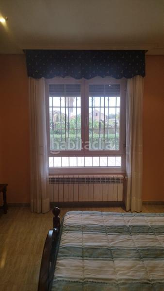 Foto c93ab6fd-3f6d-4e66-843f-c9a665a3d751. Chalet espectacular chalet con piscina en Malpartida de Cáceres