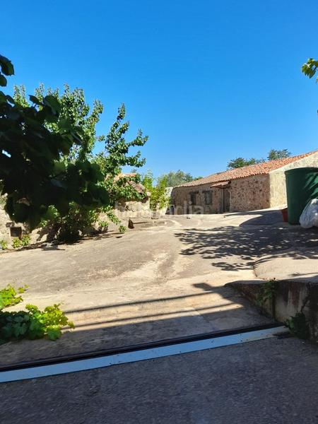 Foto d431b8c1-f57c-4bb6-92a9-77f12db788e5. Chalet espectacular vivienda hecha a capricho !! en Cáceres