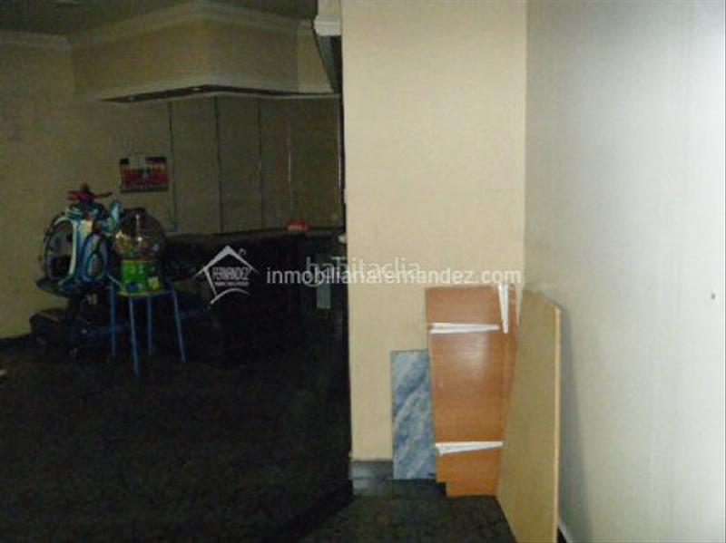 Foto b2e93ba8-919c-4575-b062-026f1acab396. Alquiler local comercial local con licencia de cafetería en Cáceres