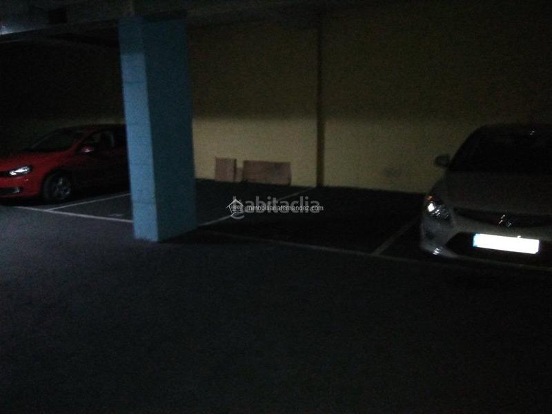 Foto af5ed906-36e9-4890-a43d-cf442dc6070b. Alquiler parking coche plaza de garaje en edificio europa en Cáceres