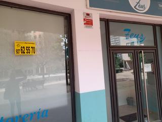 Local commercial à Centro. Local en venta y en alquiler