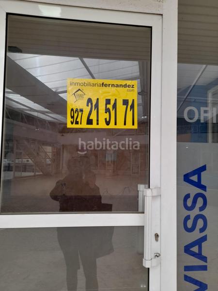 Foto 391845e5-4305-409c-9daa-ed0f60f38630. Alquiler local comercial se alquila local comercial en el descubrimiento en Cáceres