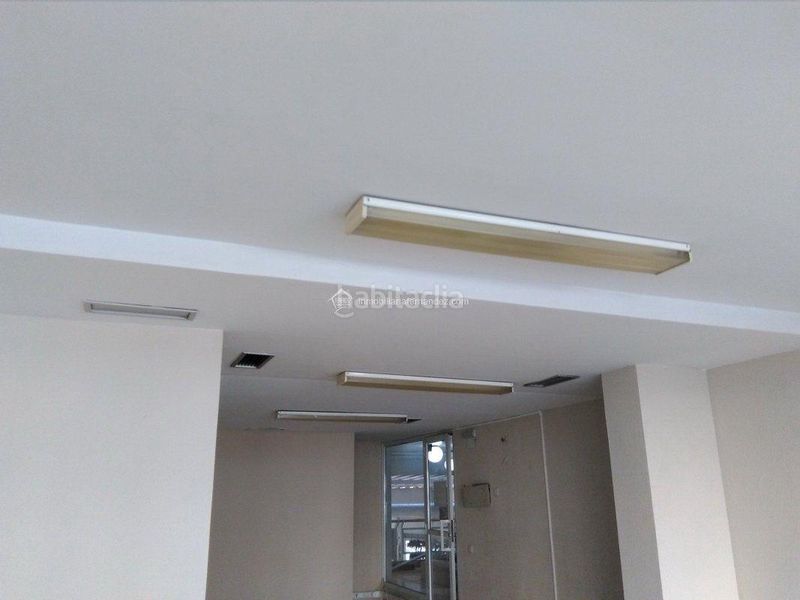 Foto ee360cf9-b460-4776-a9d2-c1d7e0d8ab45. Local comercial a Centro Cáceres