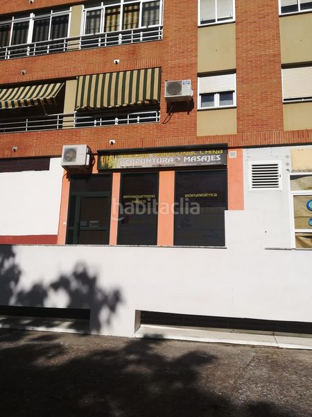 Foto 369bf064-e411-4e07-b8c1-7a3584de4ae0. Local comercial a Centro Cáceres