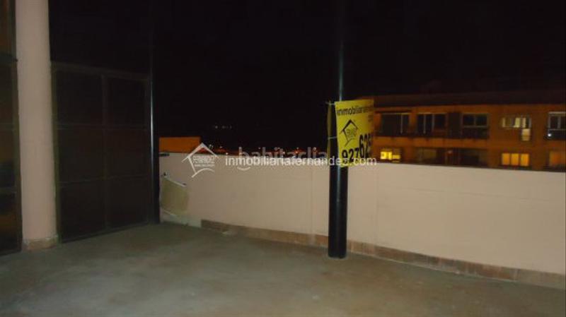 Foto 08237eb8-bf96-4b7a-9ec9-44d2b1aae4a0. Location bureau avec chauffage dans Centro Cáceres