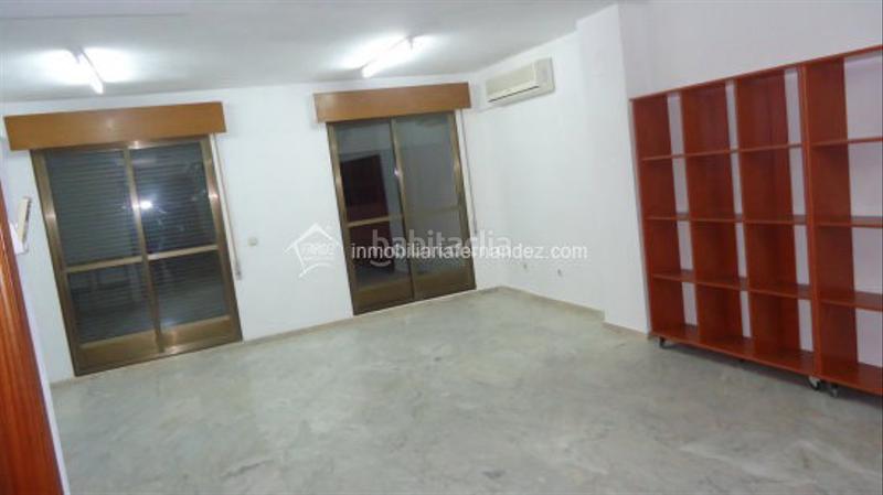 Foto 2a004a04-a1e4-4afe-bd1c-f88559f641d2. Rent office space with heating in Centro Cáceres