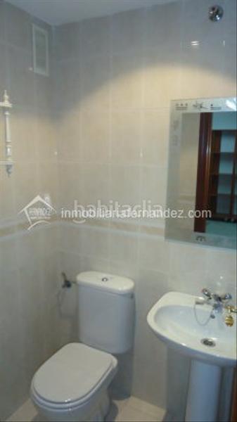 Foto 34e40ee4-a1e3-4012-a210-a038db3077c3. Rent office space with heating in Centro Cáceres