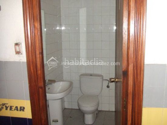 Foto f341a7cd-f967-4557-96c3-790c31806bd8. Local comercial a La Cañada - Aldea Moret Cáceres