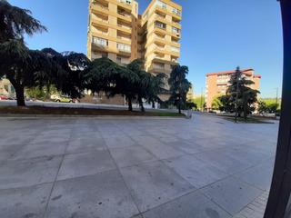 Alquiler Local Comercial en Ruta de la Plata. Local con muchas posibilidades