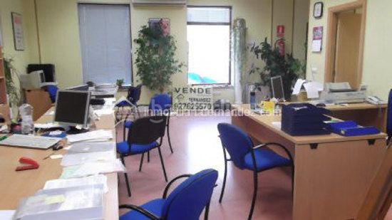 Foto d2029cb1-4620-48f1-845a-2ec52d9973d4. Local comercial a Casar de Cáceres