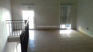 Miete Geschäftsraum in Sierra de Fuentes. Gran local en pleno centro de sierra de fuentes