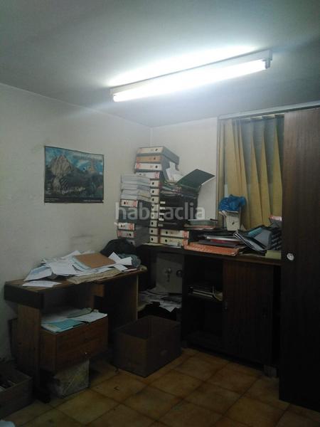 Foto 52f18d4b-45c5-4c46-8043-dbcb6be21ca5. Alquiler local comercial local a 5 min de cánovas en Cáceres