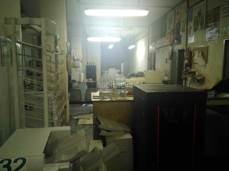 Foto c66922a3-e5bf-43b4-825f-bd08cd670c20. Alquiler local comercial local a 5 min de cánovas en Cáceres