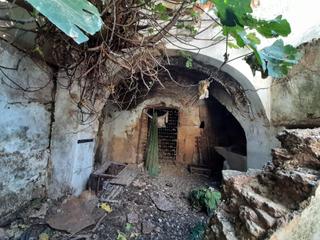 Maison à Casar de Cáceres. Casa con patio para reformar, en casar de cáceres