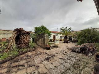 Casa a Botija. Casa con patio 200 metros en botija