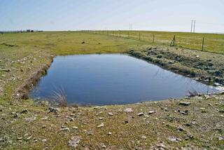 Masia a Sierra de Fuentes. Estupenda parcela en sierra de fuentes
