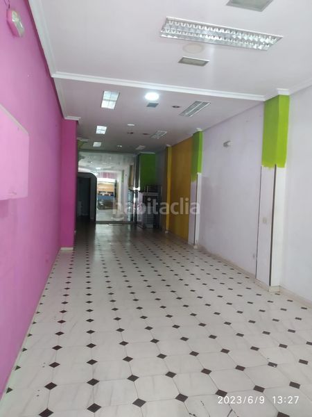 Foto e3a5c9e8-f2ec-470f-be51-55e8f9eee4ab. Local comercial a Centro Cáceres