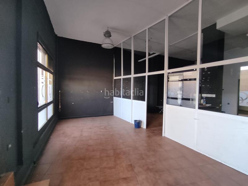 Foto 00990f2e-8bd6-4ed3-bc06-feeec0c8fb5b. Alquiler local comercial alquiler local centrico en Cáceres