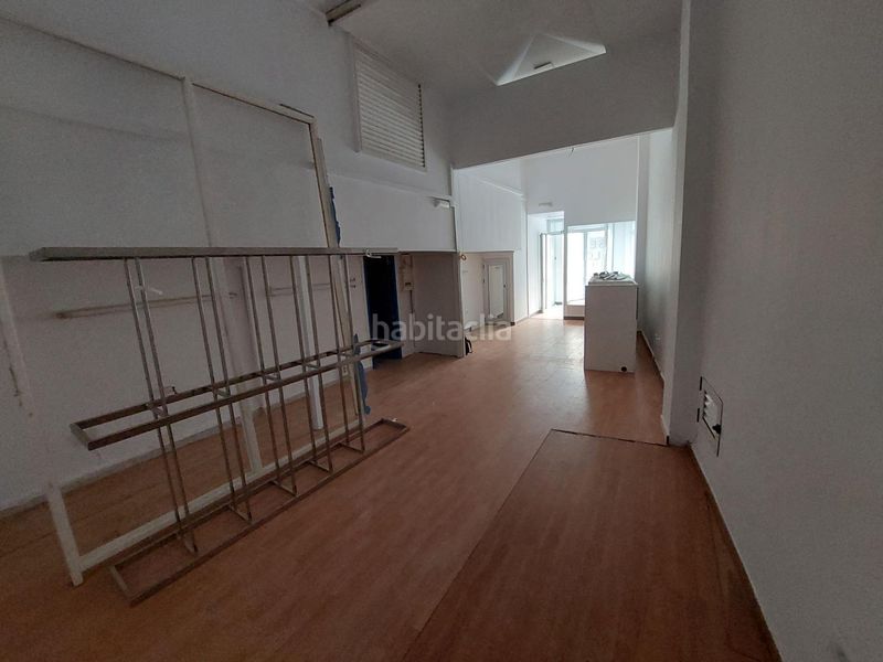 Foto fce5e671-bbc7-4ad5-b4a7-8f20c389e3f0. Local comercial a Centro Cáceres