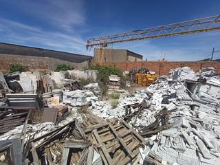 Bâtiment à usage industriel à Nuevo Cáceres. Terreno para uso industrial en la charca musia !!!
