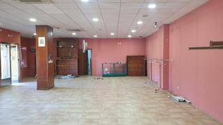 Lloguer Local Comercial a Nuevo Cáceres. Magnifico local comercial en el nuevo cáceres!!!