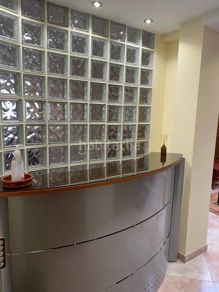 Foto e6b1f01e-2e87-4f88-ba4d-e4bb3456d563. Miete büro in Centro Cáceres