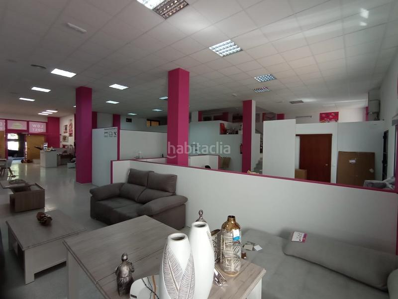 Foto 78917436-1884-4112-954d-f2f2370e9f7a. Lloguer local comercial a Centro Cáceres