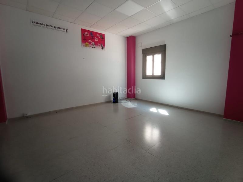 Foto d4c750b5-c602-4223-a16e-fba6e256ebd0. Lloguer local comercial a Centro Cáceres