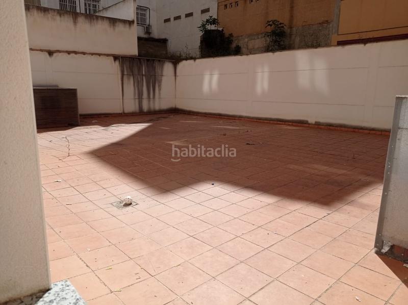 Foto 531caa5a-62e5-4db9-bf9d-156a2a15d1e8. Rent business premise in Centro Cáceres