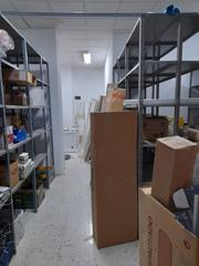 Location Local commercial à Centro. Con puerta de cochera