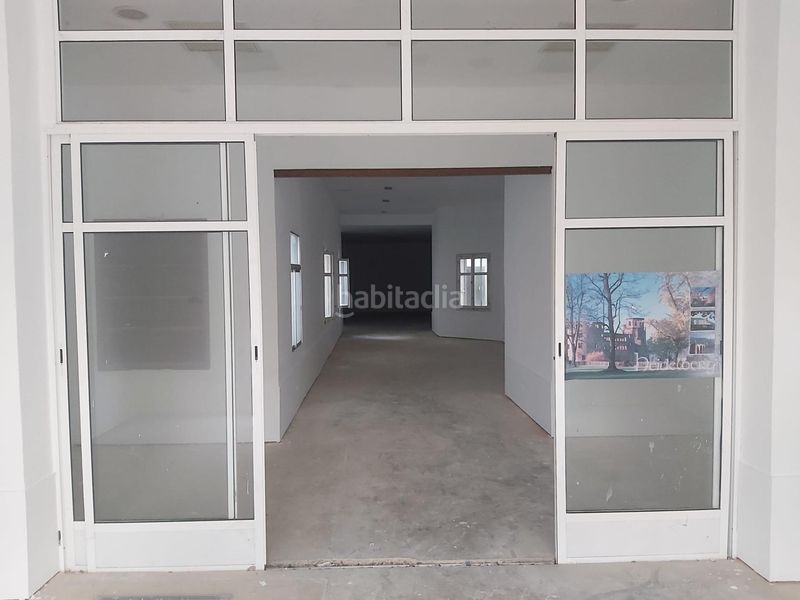 Foto cacf24d1-7cfa-4fbf-a3fd-365d59a20941. Local comercial a Centro Cáceres
