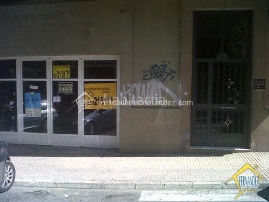 Foto cc59660b-a5cc-4a31-ad3f-c427df3aa777. Local comercial a Centro Cáceres