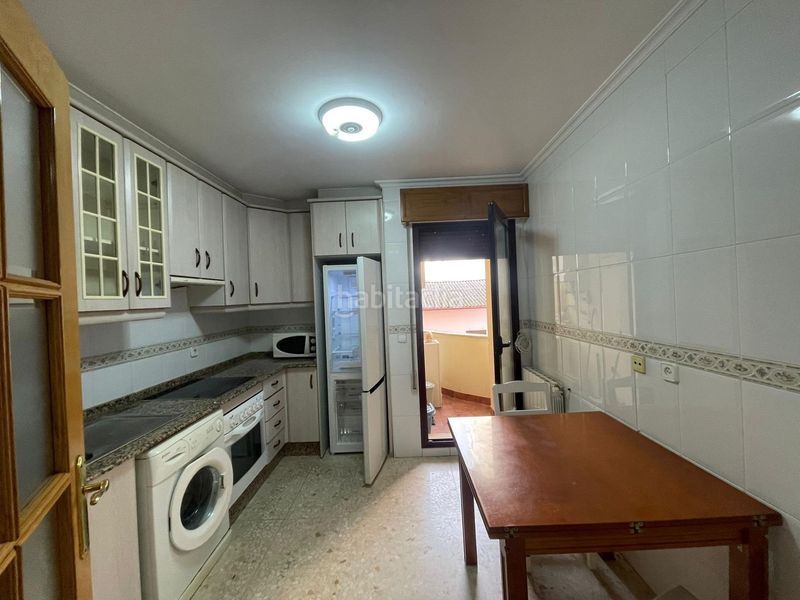 Foto 58203681-4235-4d70-b445-be3a031f861a. Rent flat with heating in Centro Cáceres