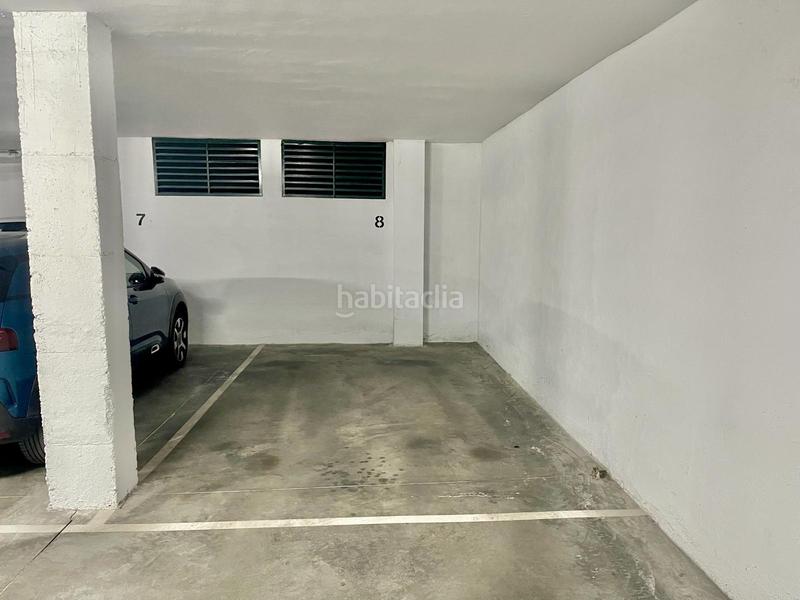 Foto 73126de0-258e-45d7-8b43-b7287f1b29aa. Aparcament cotxe a nuevo Cáceres Cáceres