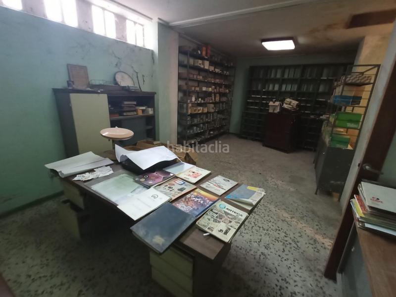 Foto d872bd9c-3f58-4438-8db0-253df2ed0b27. Alquiler local comercial local en bruto en avenida alemania !!! en Cáceres