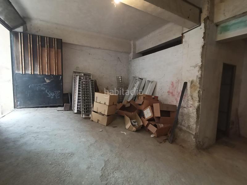 Foto eccaf17f-d439-40d6-987b-3e6ee2182b69. Alquiler local comercial local en bruto en avenida alemania !!! en Cáceres