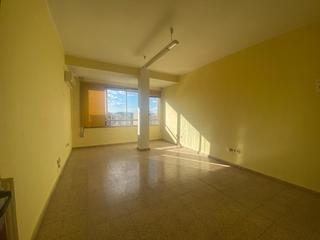 Appartement à Centro. Apartamento para reformar en cánovas