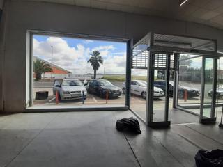 Rent Industrial building in La Cañada - Aldea Moret. Nave en alquiler carretera merida