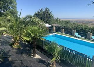 Casa a Casco Antiguo. Enorme casa con piscina