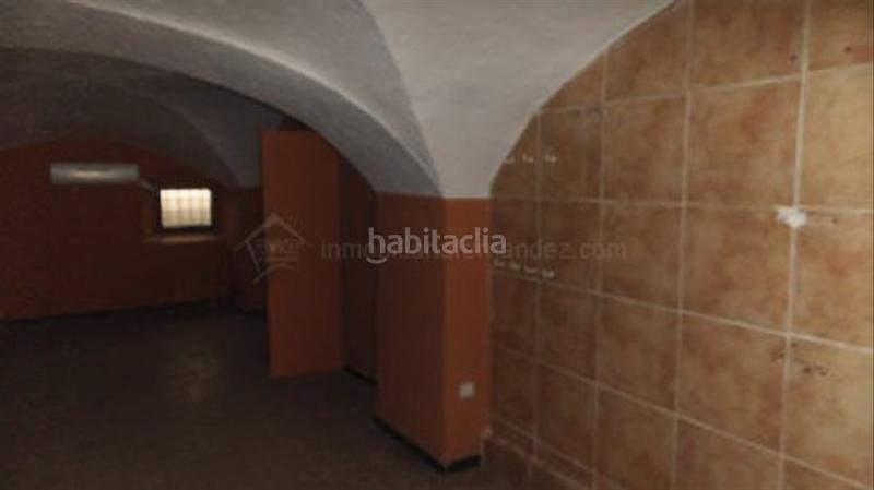 Foto 2829c043-23e2-48e8-be96-ec08a32e7010. Alquiler local comercial situación emblemática !!! en Cáceres