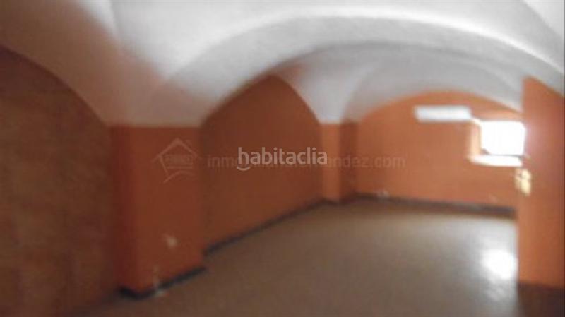Foto c2b7f3ad-3db0-4923-8cd2-274546ff83b3. Alquiler local comercial situación emblemática !!! en Cáceres