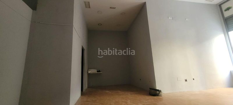 Foto b39ff424-b96b-46cb-8080-8896069599fa. Local comercial a Centro Cáceres