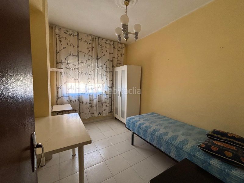 Foto f304cd39-3bd8-48d5-805d-cf882b83bd93. Pis a Centro Cáceres