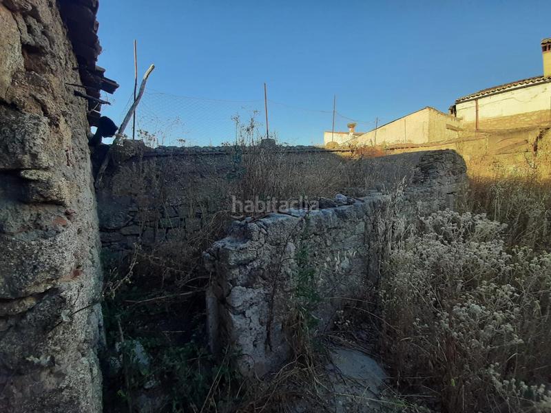 Foto 5e6d99d0-efbe-4a82-922b-8238ba4b93fb. Edificio nave con patio para reformar en Malpartida de Cáceres