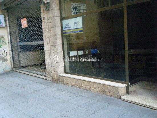Foto 1aa06b2a-9e35-4464-b5d1-4d31799e75b2. Local comercial a Casco Antiguo Cáceres