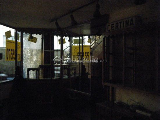 Foto 441c3e17-9ba2-473d-b1b7-cd306b9a4295. Local comercial a Casco Antiguo Cáceres
