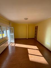 Rent Flat in Casco Antiguo. Vivienda de alquiler en el corazón de cáceres!