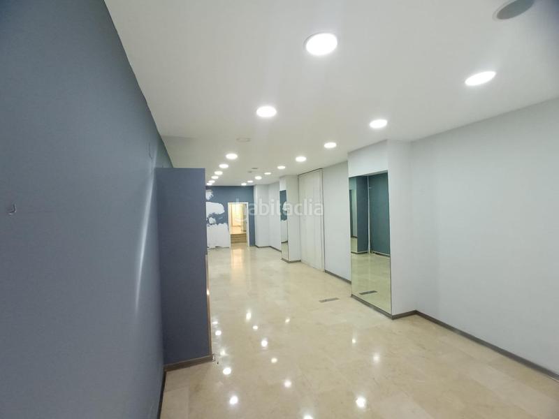 Foto 4992006d-fccc-45c9-8e72-dc636adcb250. Lloguer local comercial a Centro Cáceres