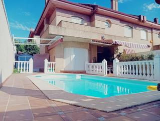 Xalet a Ruta de la Plata. Chalet con piscina privada