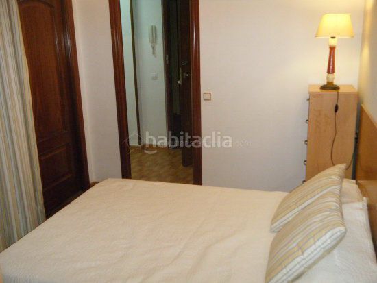 Foto 2f1704ee-b6c5-4c92-9533-5c7126c8f731. Alquiler apartamento estudioloft en cánovas en Casco Antiguo Cáceres